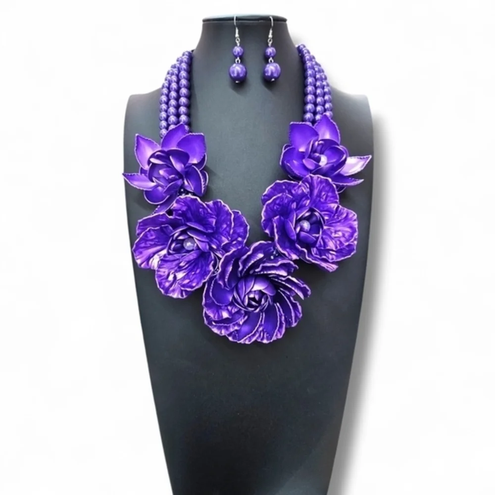 Encore Jeans Vibrant Purple Floral Necklace Set